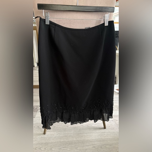 Elegant Black Women's Blazer - Picture 2 of 2